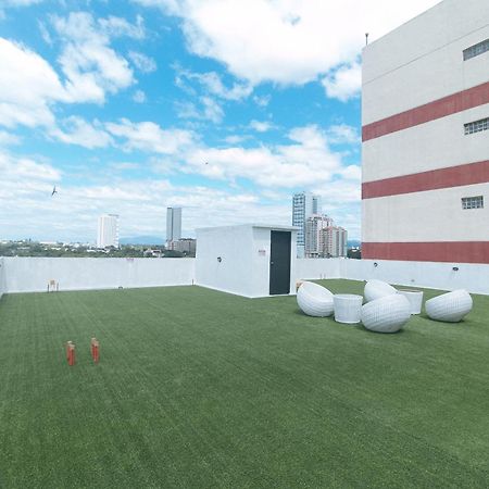 59 Xavierville By Reddoorz Cubao Exterior foto